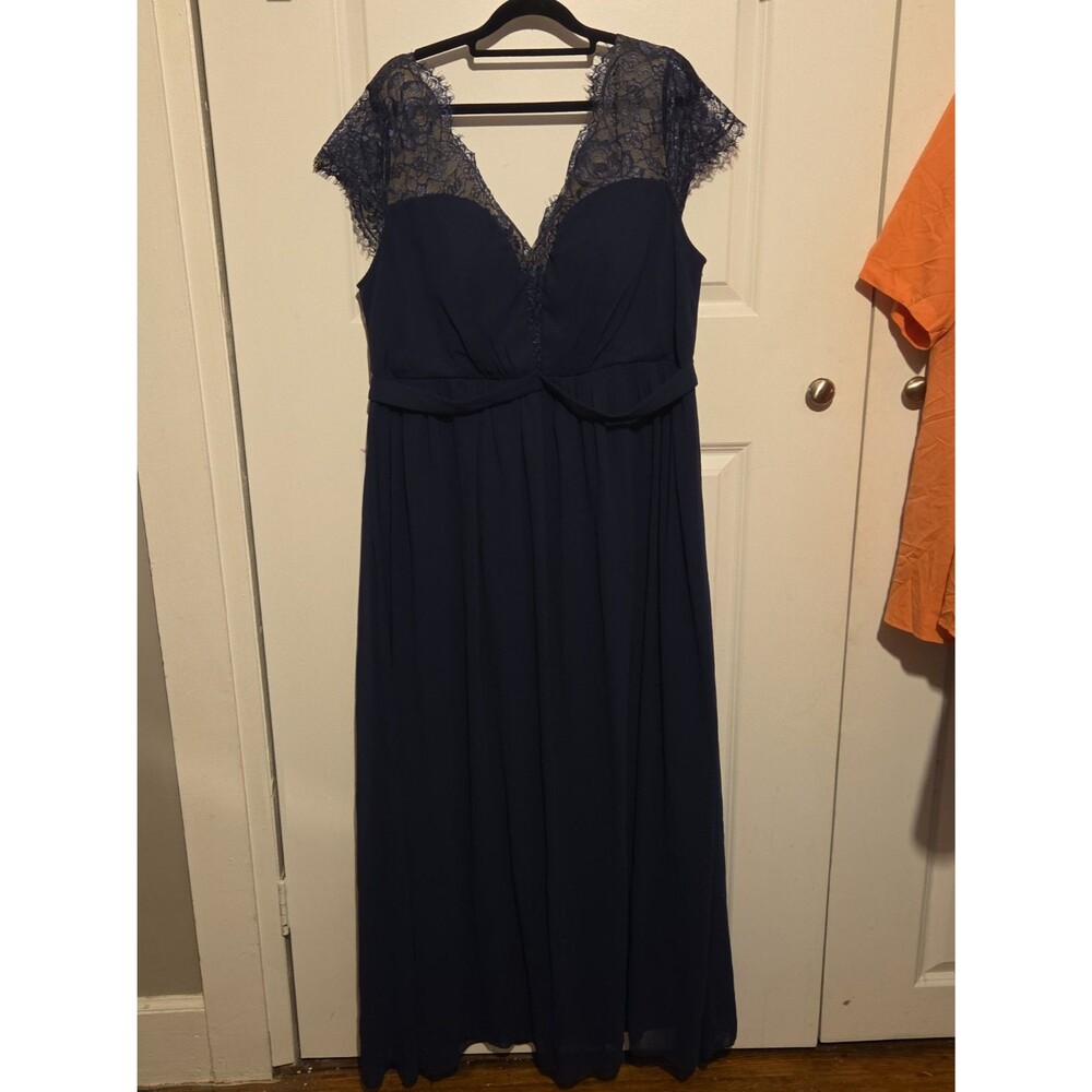 SHEIN Curve 2XL navy formal/maxi dress with lace cap sleeves and lace neckline